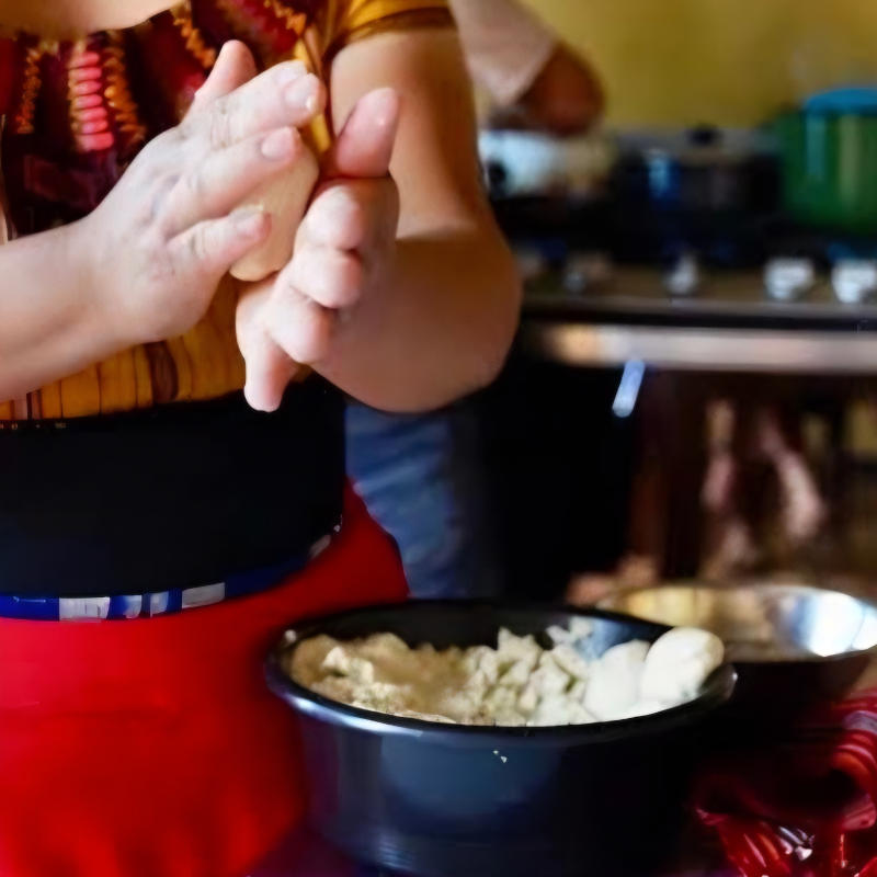Hands-on Guatemalan tortilla class in Santa Cruz La Laguna